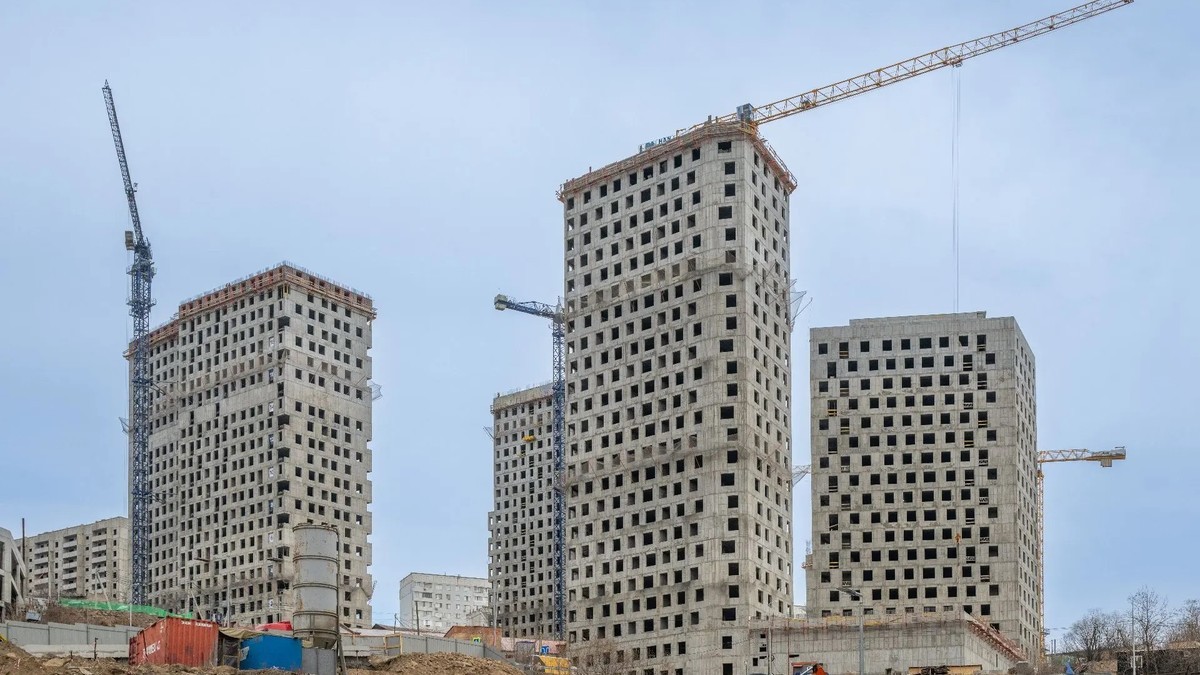 Продажи новостроек во Владивостоке замедлились на фоне избытка предложения